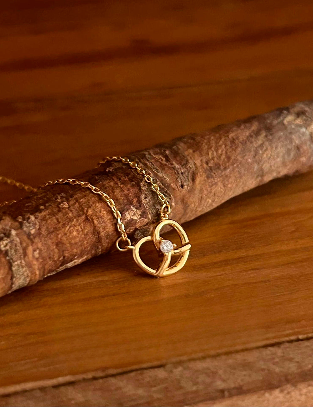 Mini Pretzel Necklace in Gold