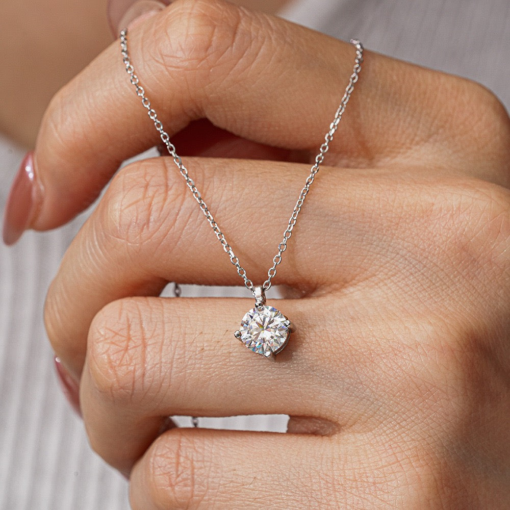 Blanche Diamond Necklace in Moissanite