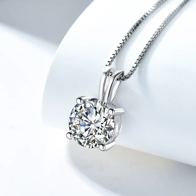 Estee Diamond Necklace in Moissanite