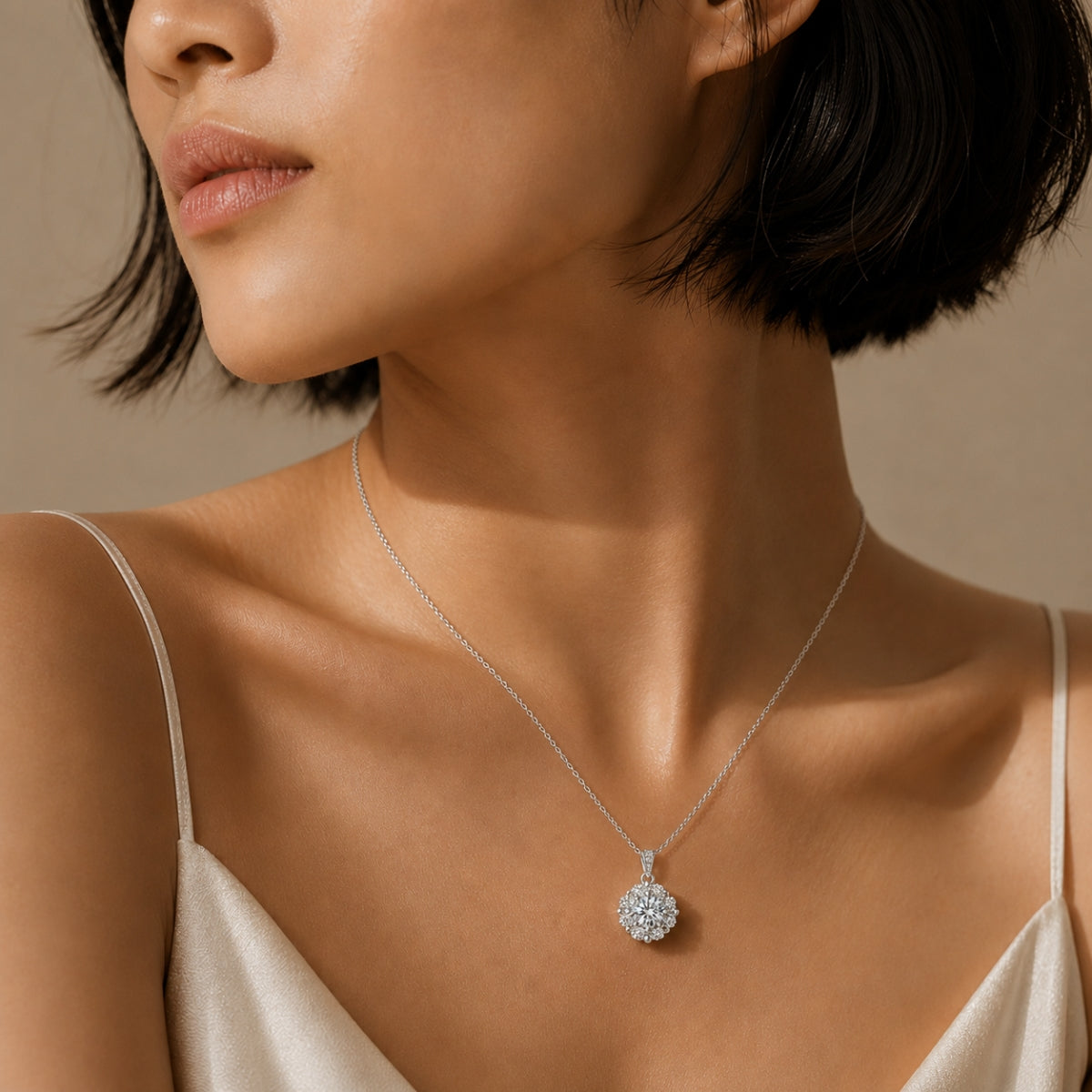 Aurore Lotus Necklace in Moissanite