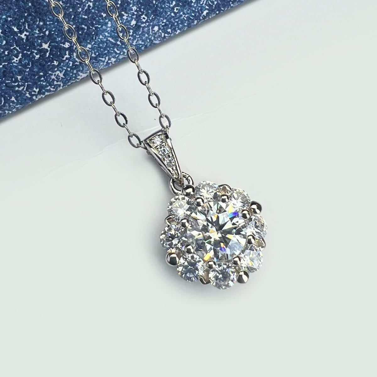 Aurore Lotus Necklace in Moissanite
