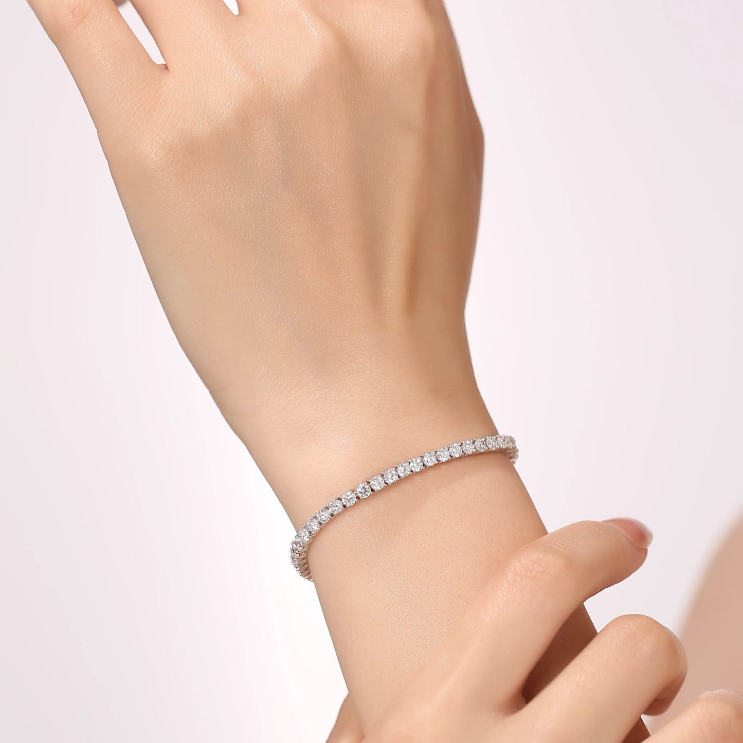 4.4ct Diamond Tennis Bracelet in Moissanite