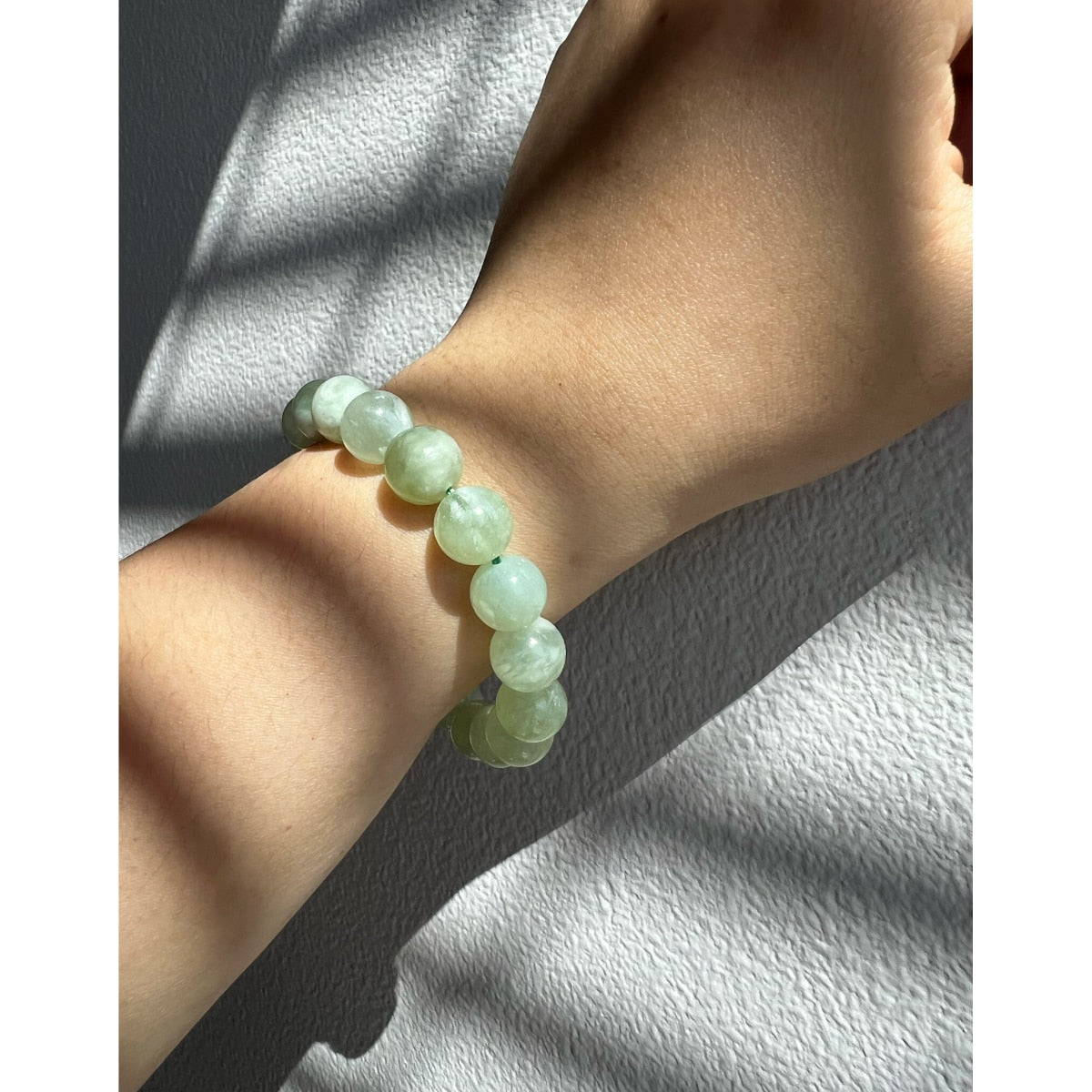 Natural Serpentine Jade Bracelet in Green Grape