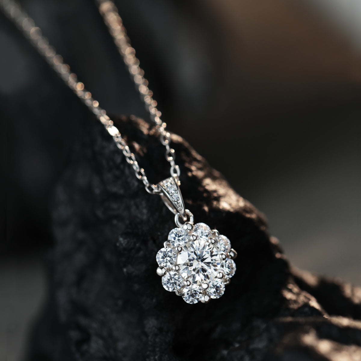 Aurore Lotus Necklace in Moissanite